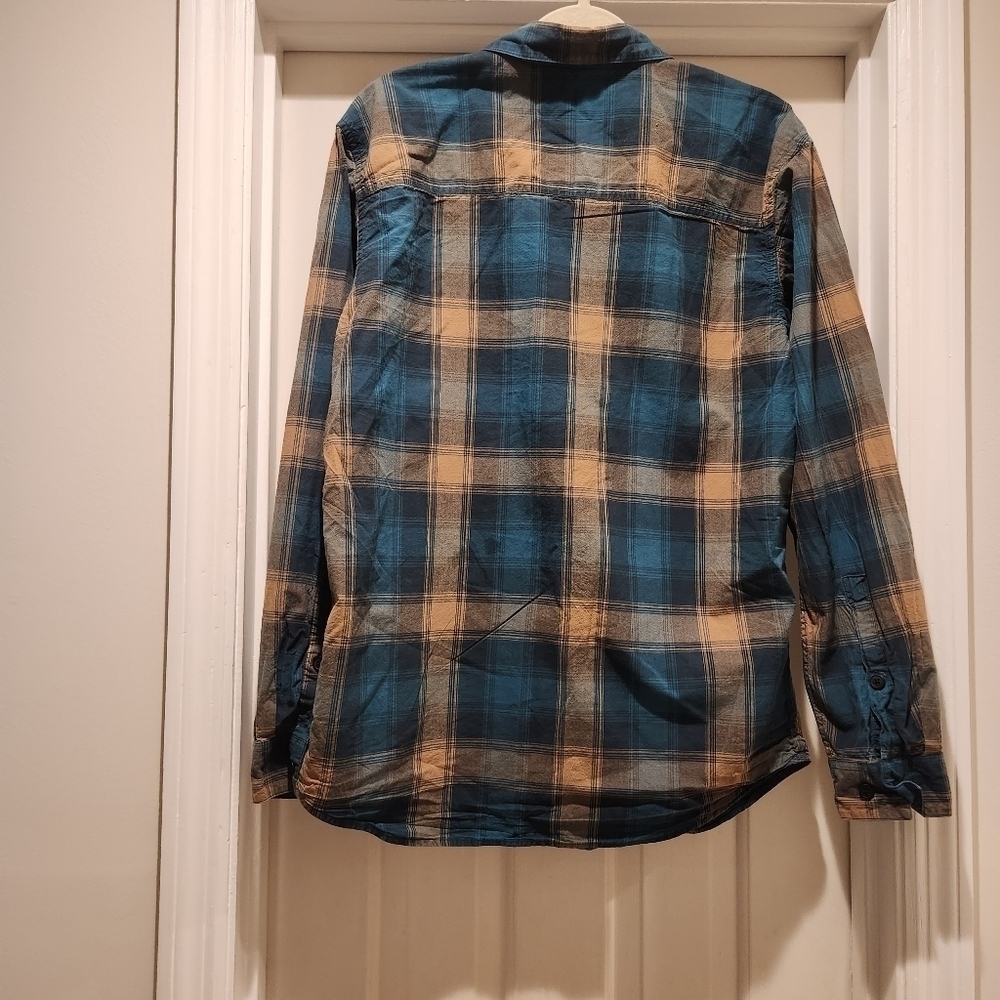 Columbia men's 100% cotton plaid button down - Picture 8 of 9